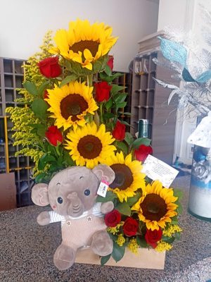 Girasoles, peluche y rosas R65