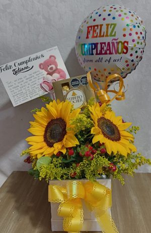 Arreglo girasoles, ferrero y globo R18